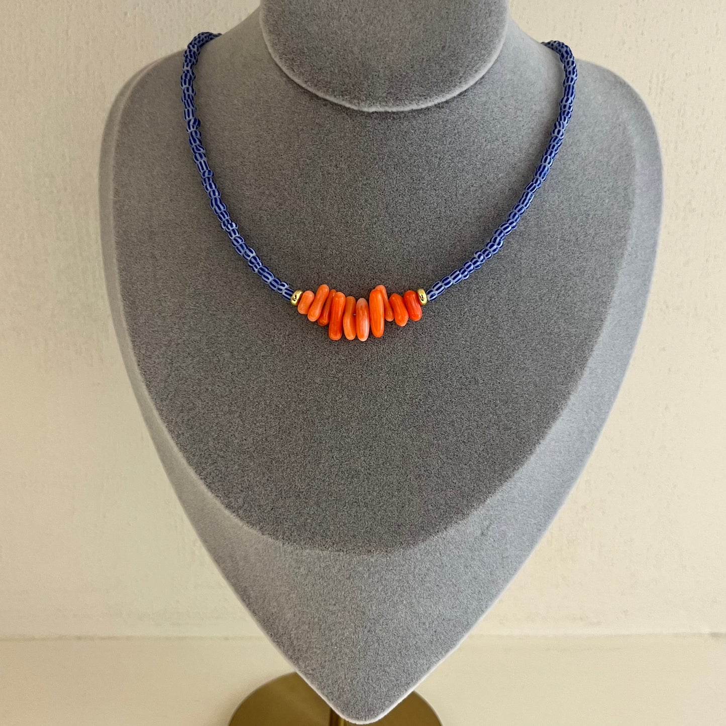 Surf necklace blue