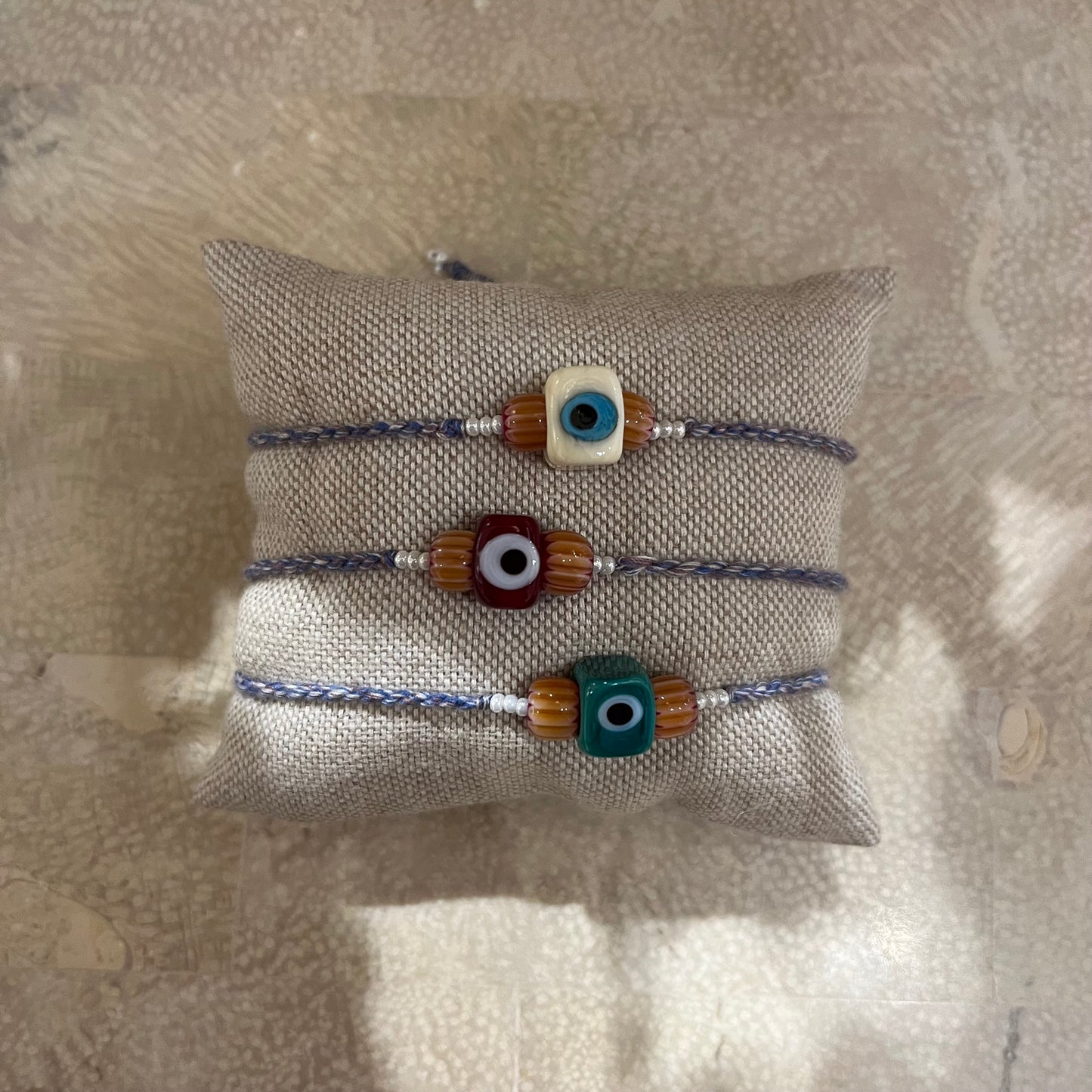 Eye bracelet