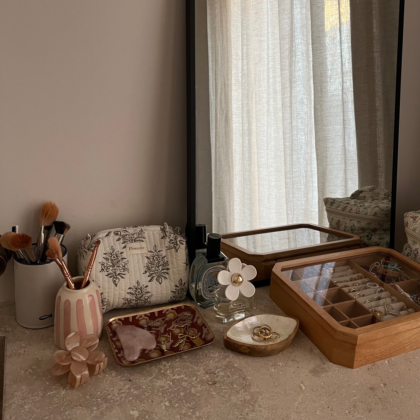 Striped little vase pink