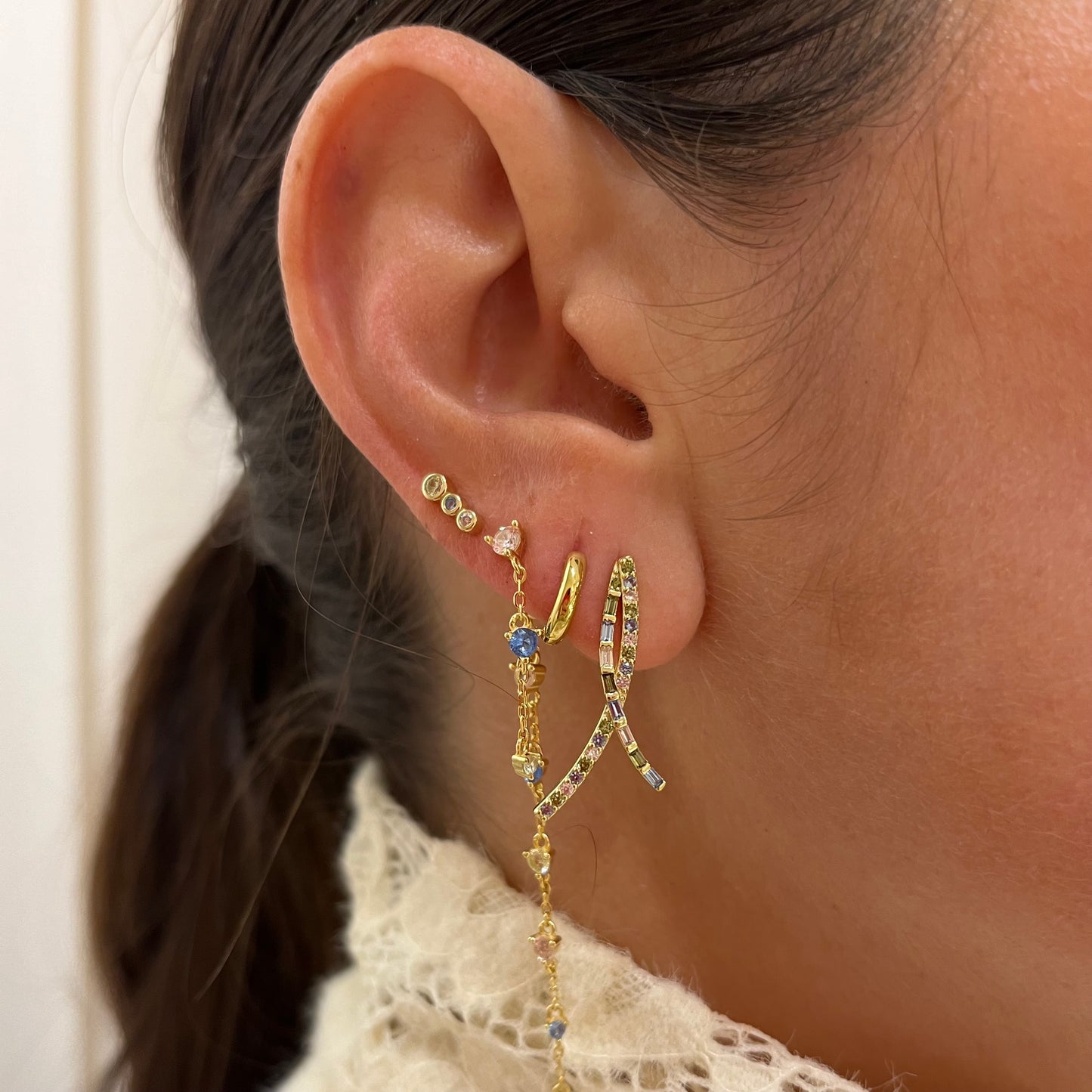 Zirconia chain earring multi