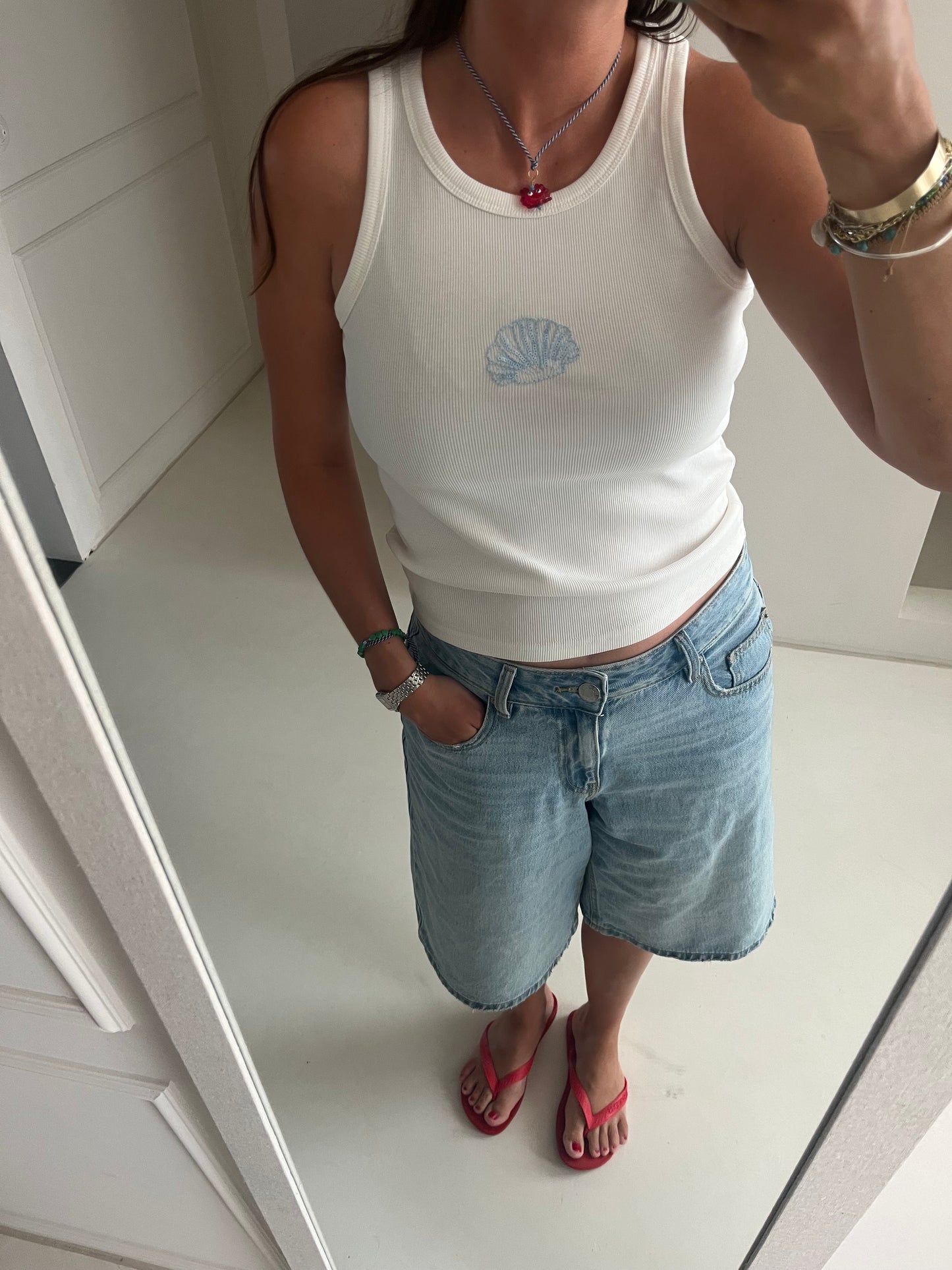 Shell tank top