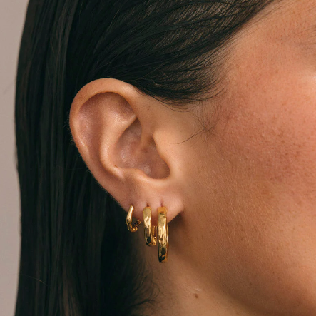 Hammered hoops gold