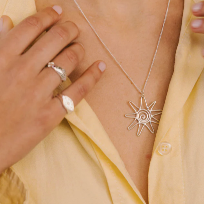 Sol necklace silver