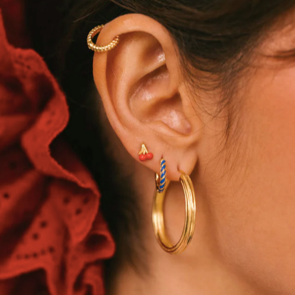 Cherry stud gold