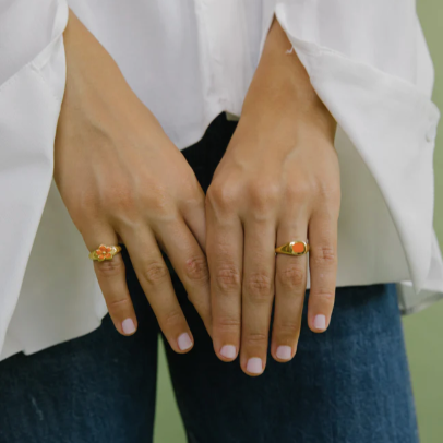 Orange signet ring gold
