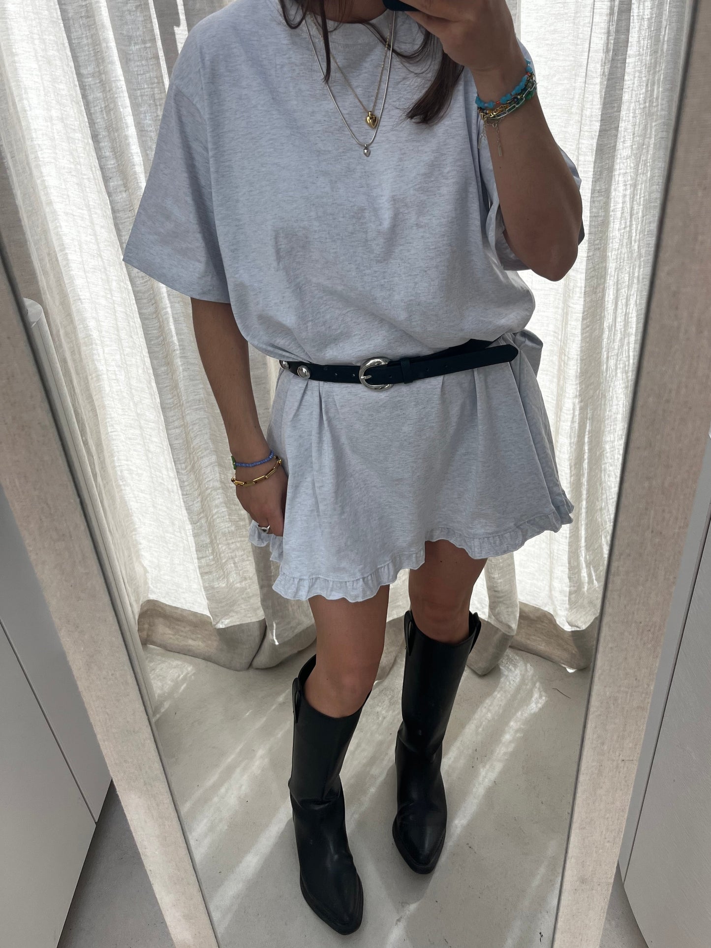 Frill dress