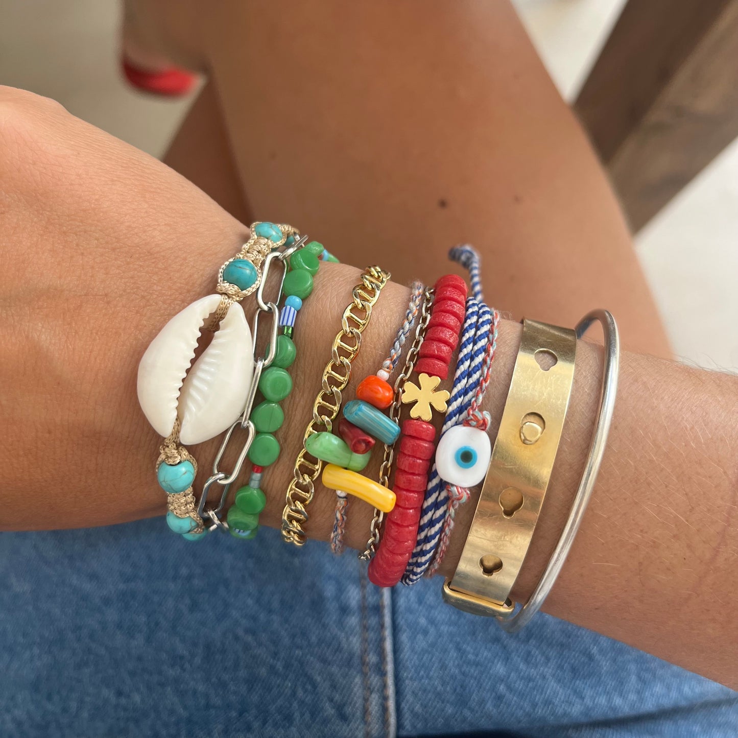 shell bracelet