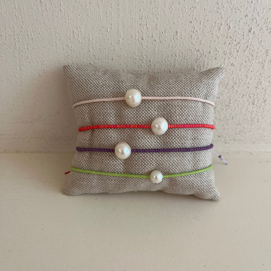 Pearl bracelet