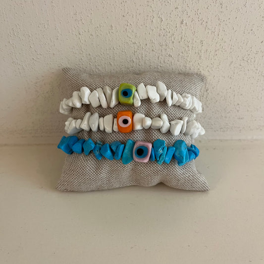 Eye bracelet