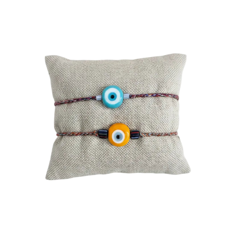 Eye bracelet
