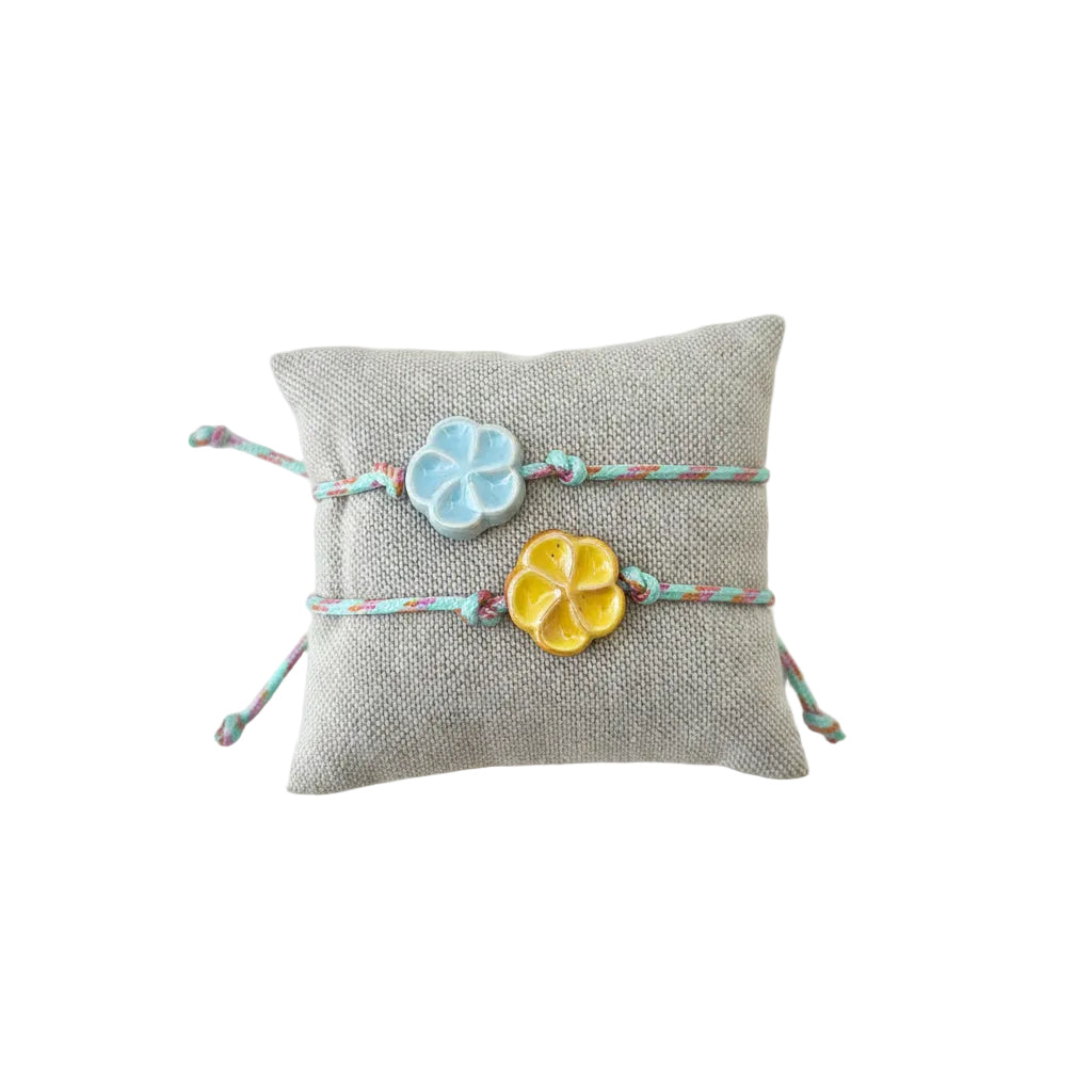 Flower bracelet