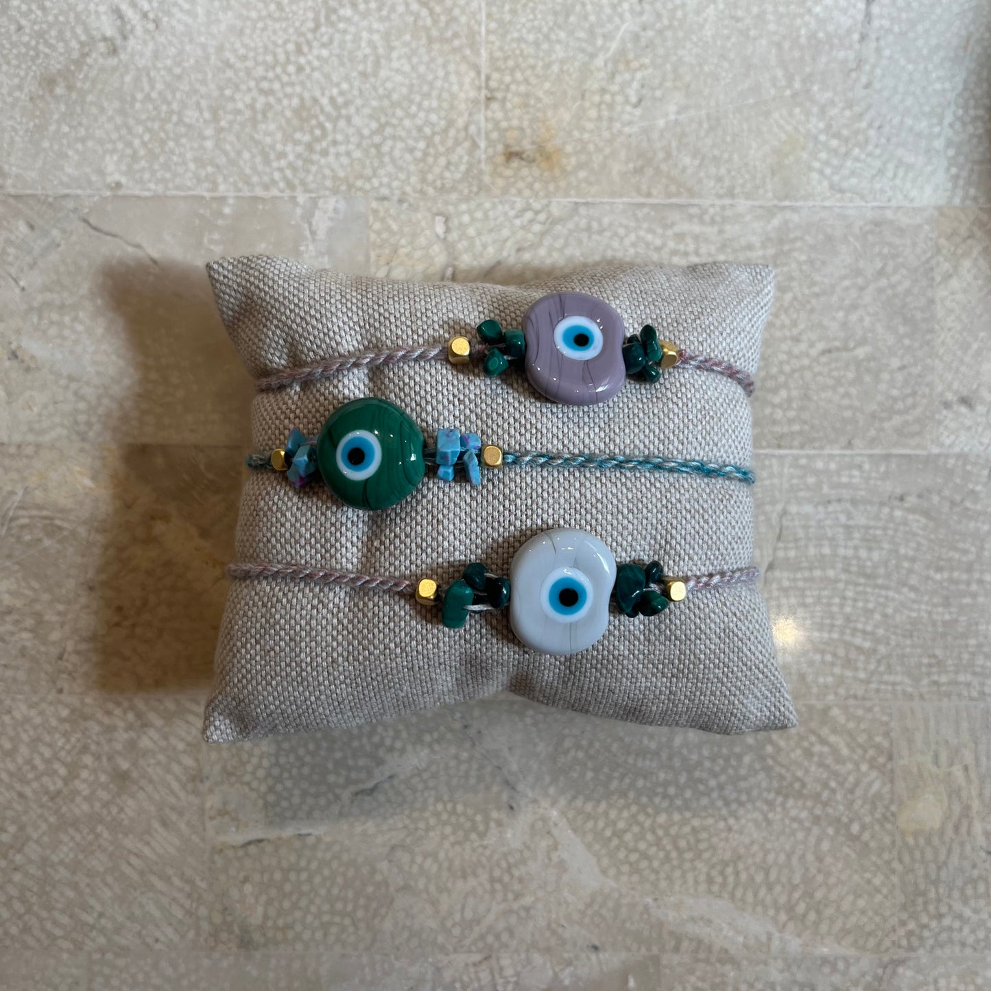 Eye bracelet