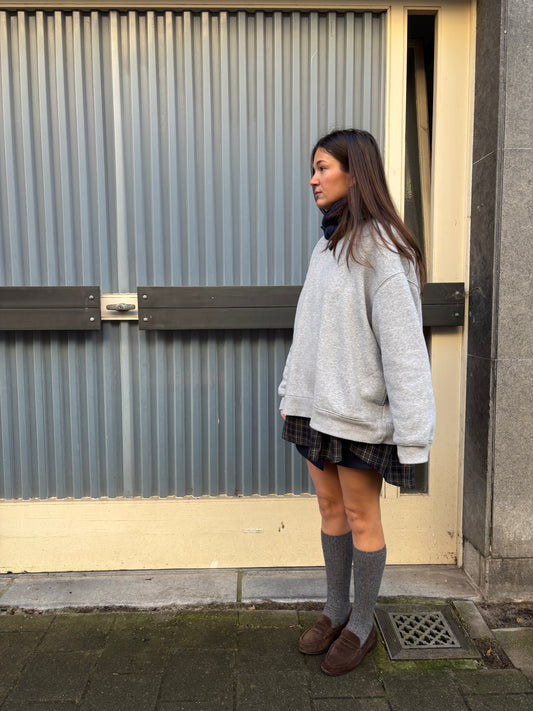 Oversized grey sweatshirt