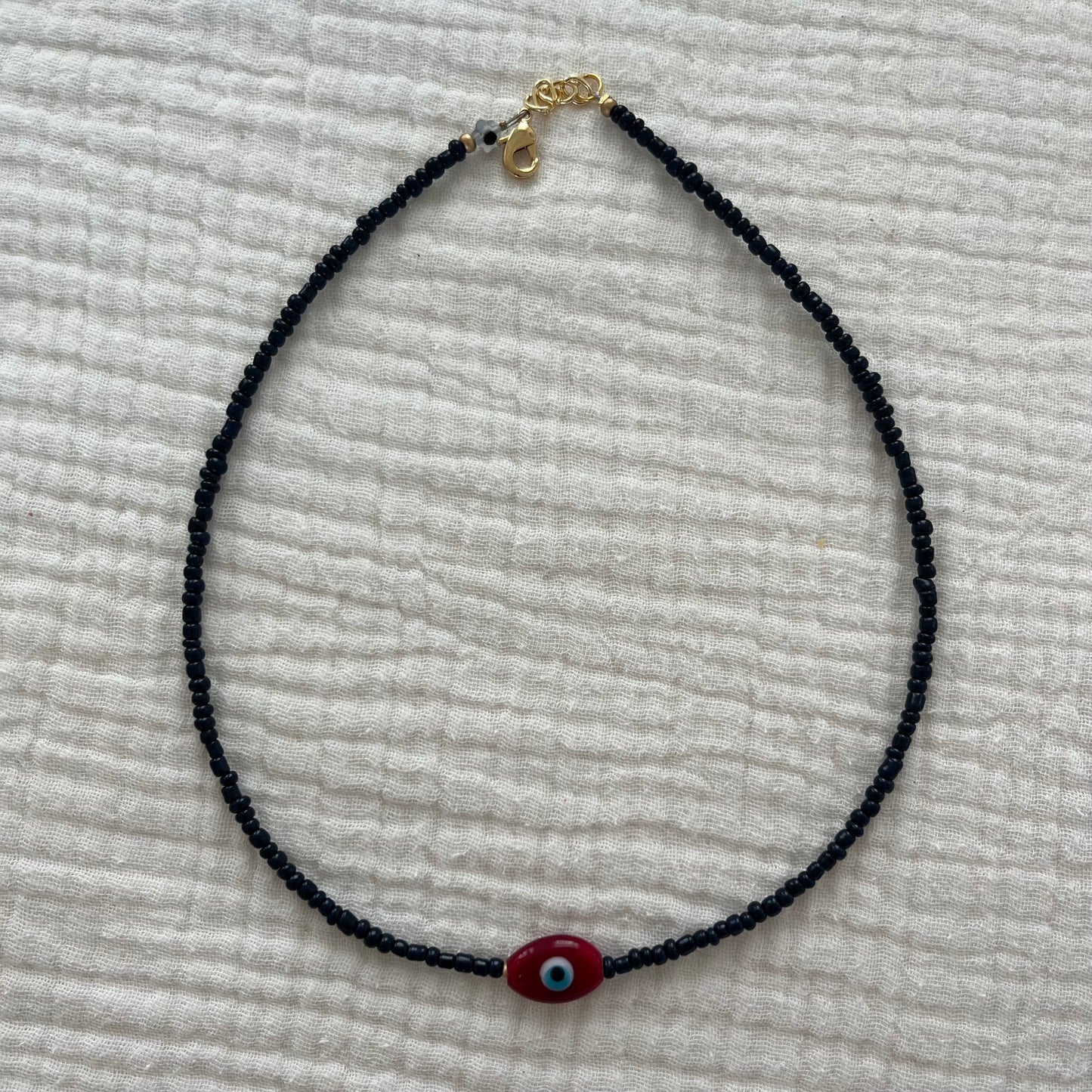 Oval eye necklace