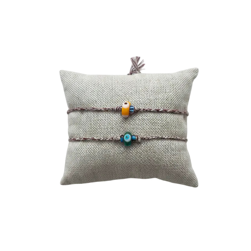Eye bracelet