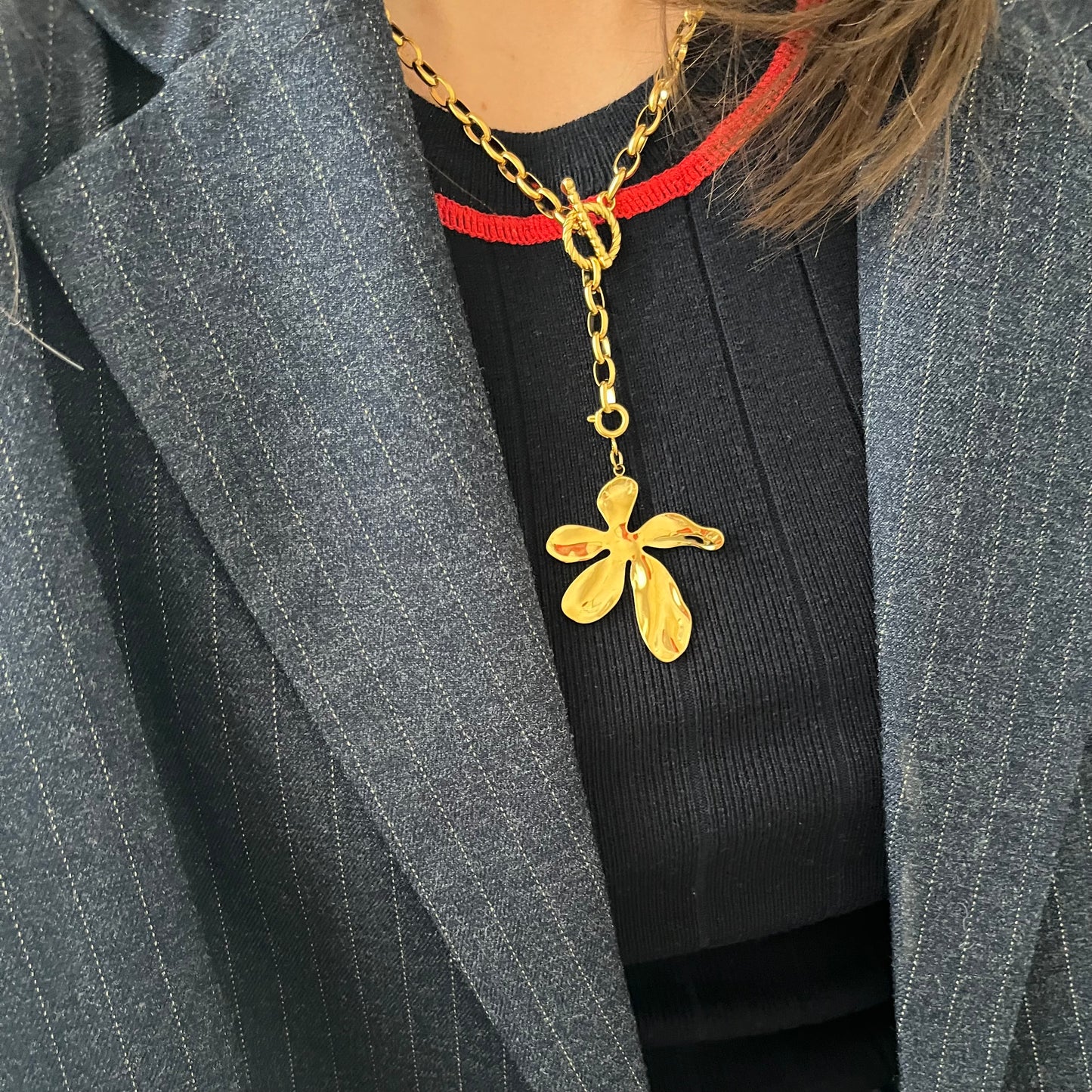 Dahlia necklace