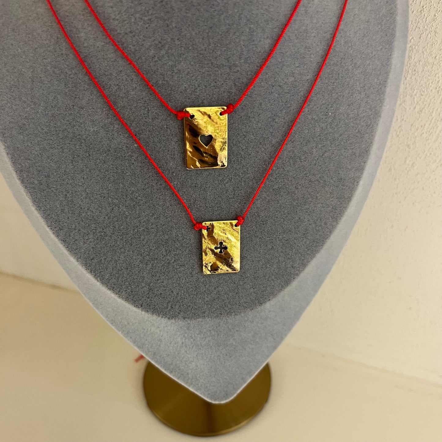Red string necklace