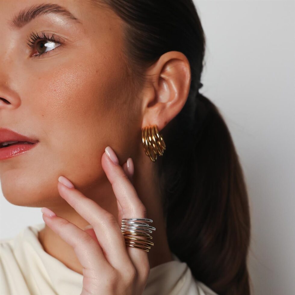 Luna hoops gold